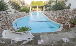 Trullo con piscina in affitto nel salento