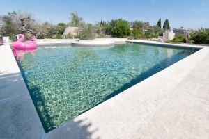 trullo con piscina nel salento