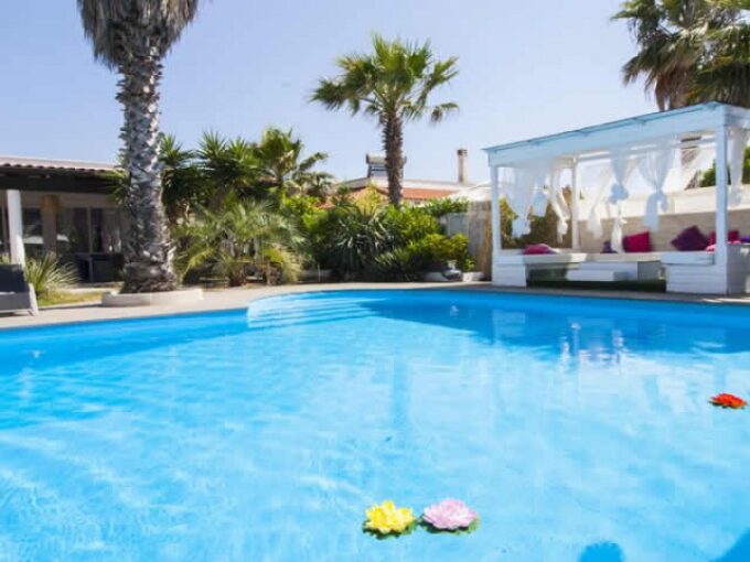 Villa in affitto con piscina a Gallipoli